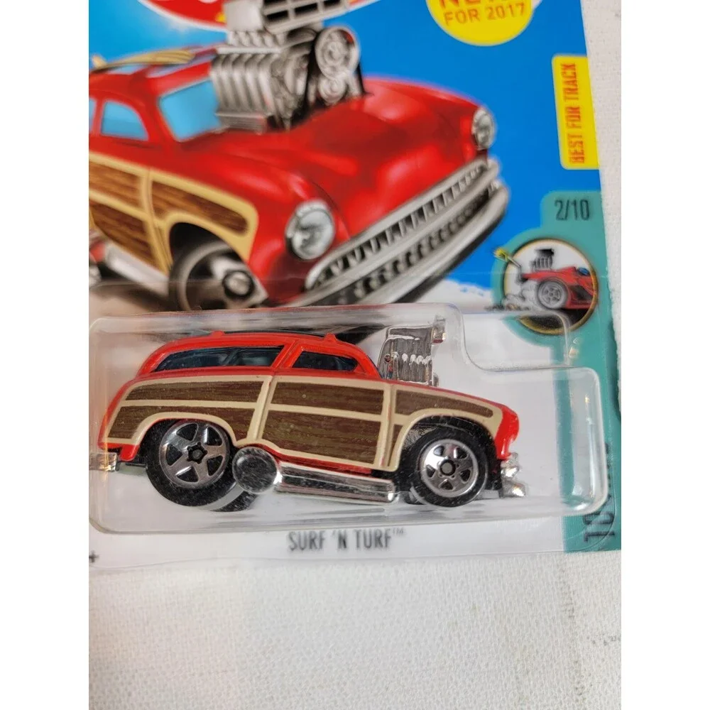 2017 Hot Wheels Tooned Series #2/10 Surf 'N Turf #198/365 Red Variation